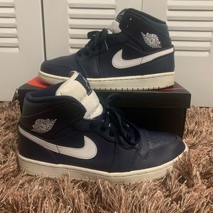 Air Jordan 1 Obsidian Mid